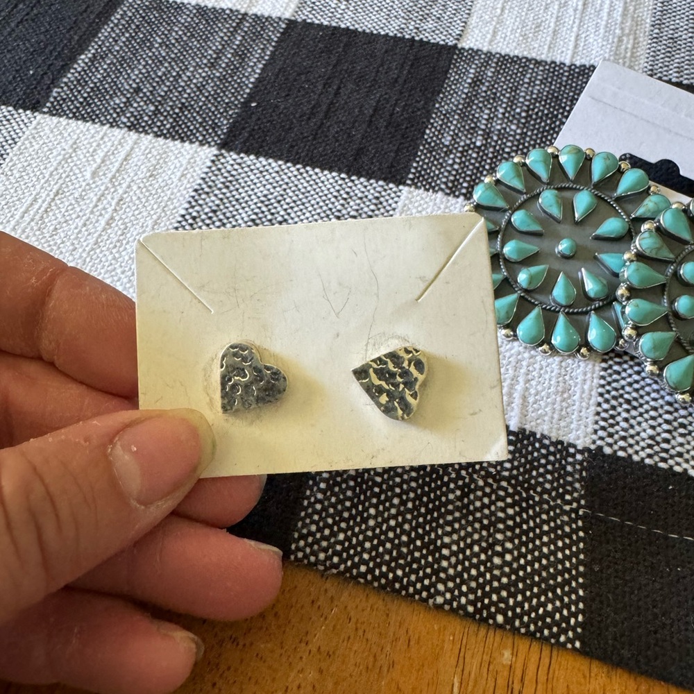 BRAND NEW NEVER WORN STERLING SILVER TEXTURE HEART STUDS